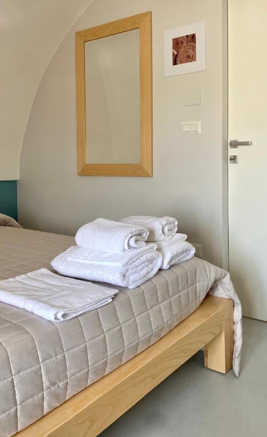 Manzoniquattro Bed and Breakfast Mottola Exteriör bild